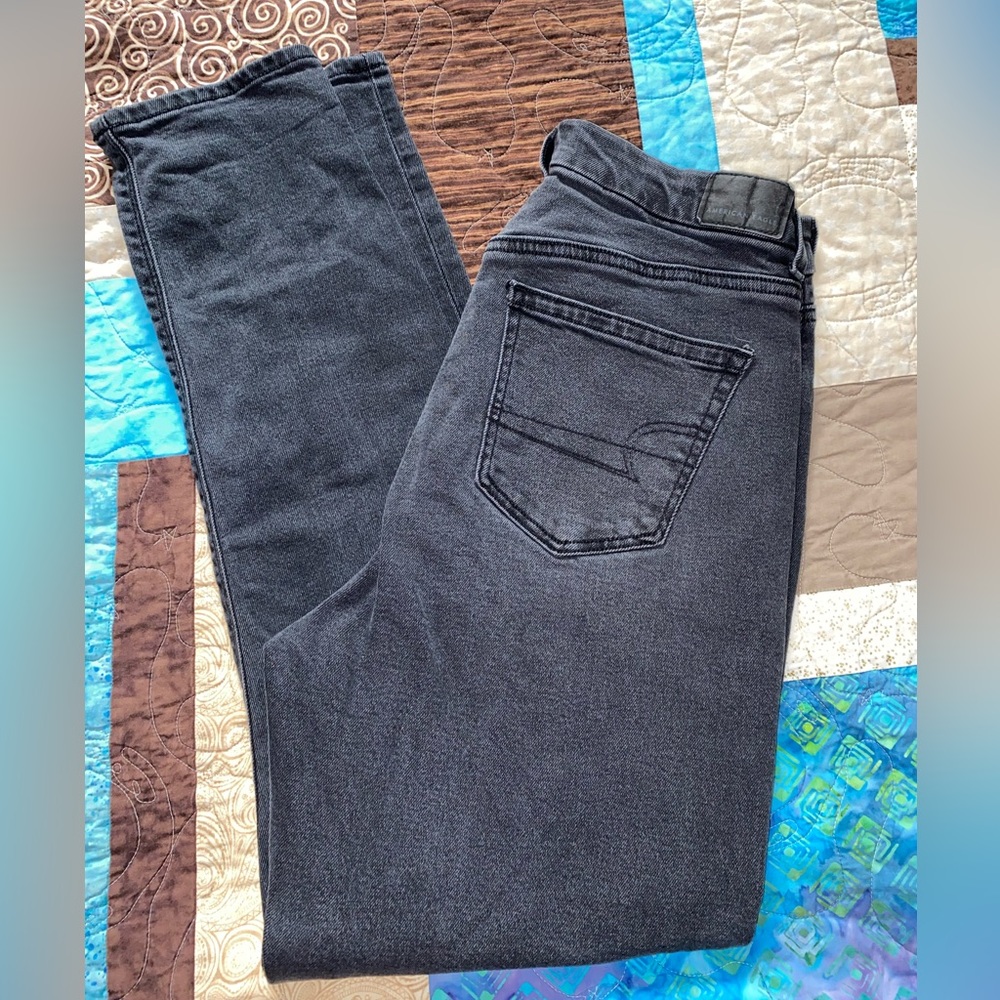 American Eagle Black Curvy Mom Jean